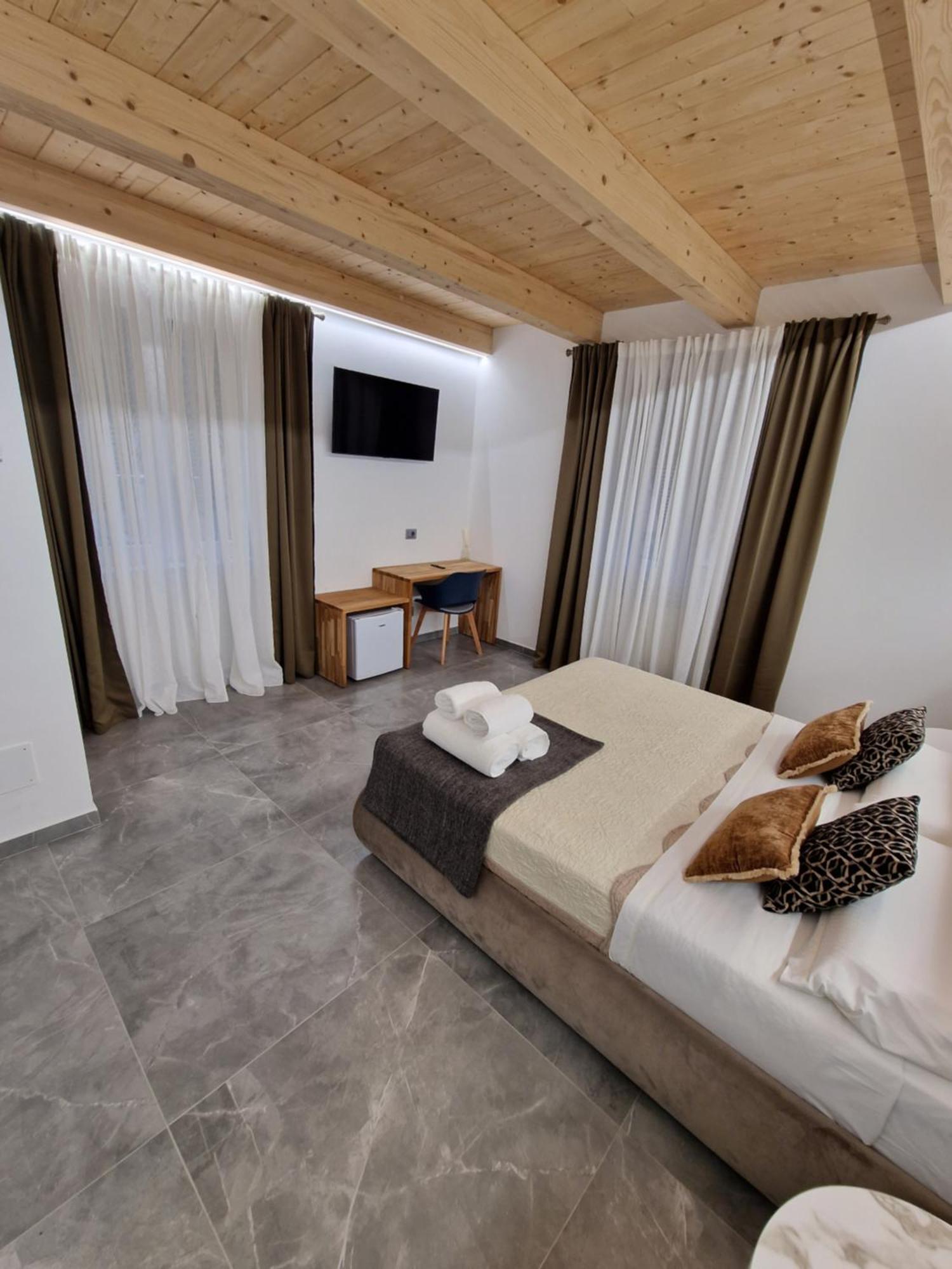 Marla Rooms La Spezia Ngoại thất bức ảnh
