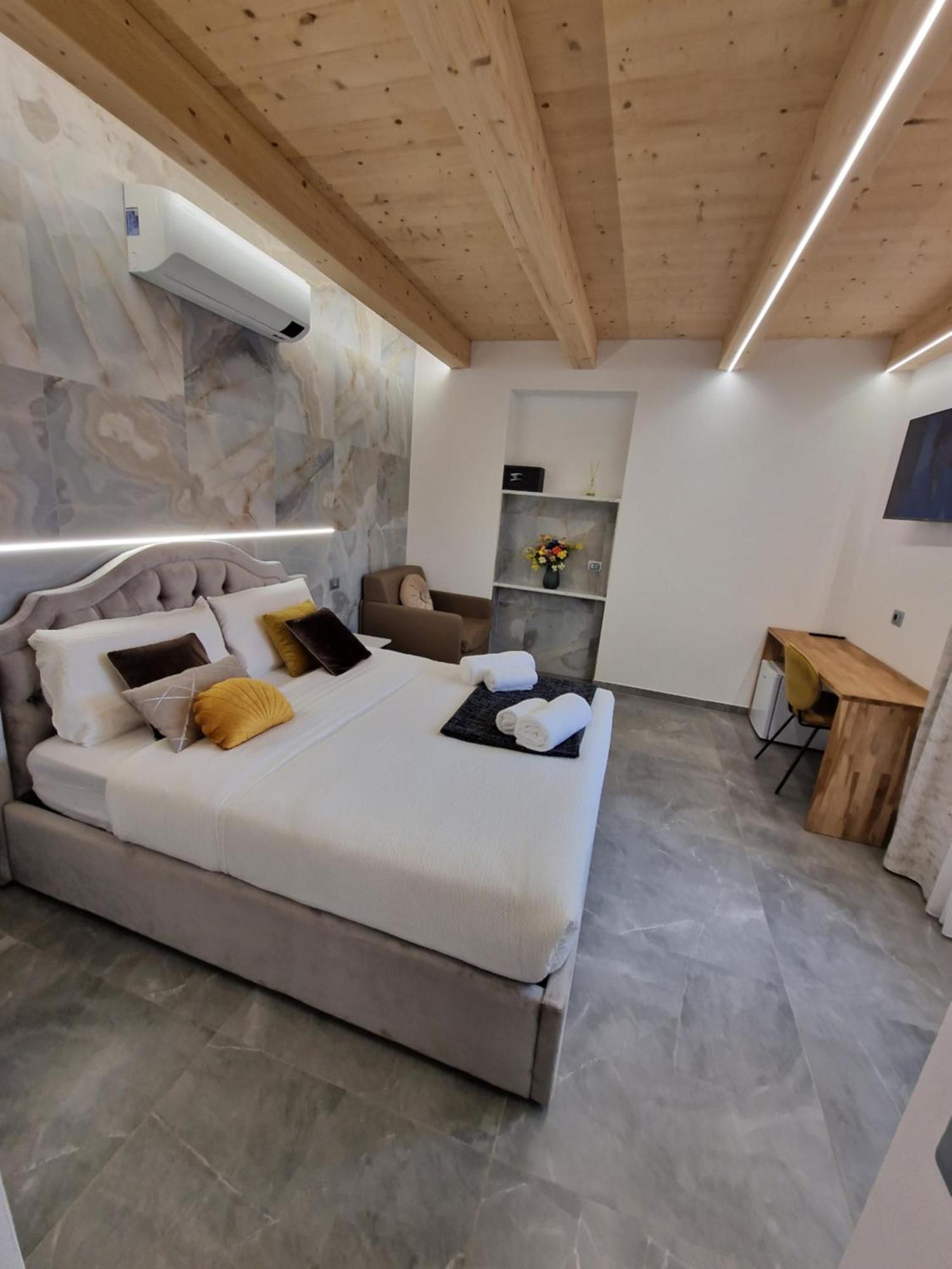 Marla Rooms La Spezia Phòng bức ảnh